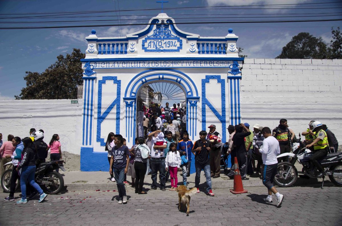 Día de los Difuntos in Calderón