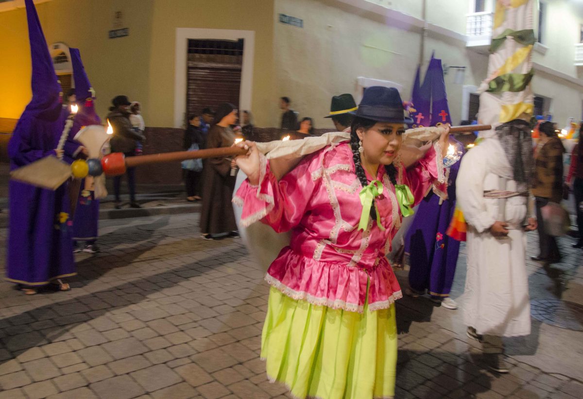 Procesión de Luz, Jueves Santo, Quito; | 2015 ©Ángela Drake Procesión de Luz, Jueves Santo, Quito; | 2015 ©Ángela Drake
