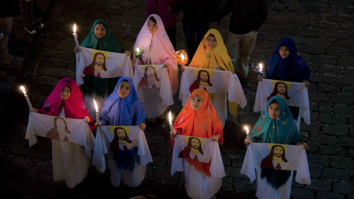 Procesión de Luz, Jueves Santo, Quito; | 2015 ©Ángela Drake Procesión de Luz, Jueves Santo, Quito; | 2015 ©Ángela Drake