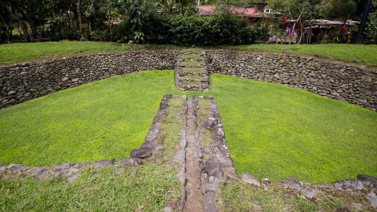 Piscina de medio círculo