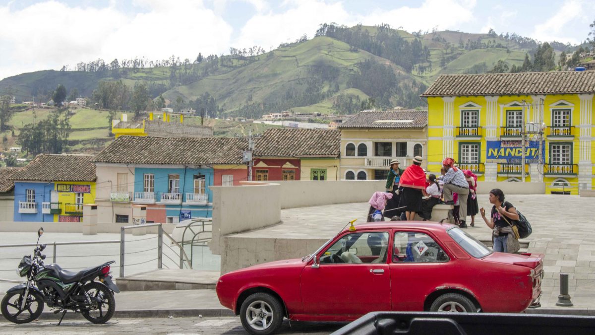 Guaranda es una ciudad bastante tranquila, incluso después de un gran desfile de Carnaval | ©Ángela Drake City Panorama, Carnaval en Guaranda, Ecuador