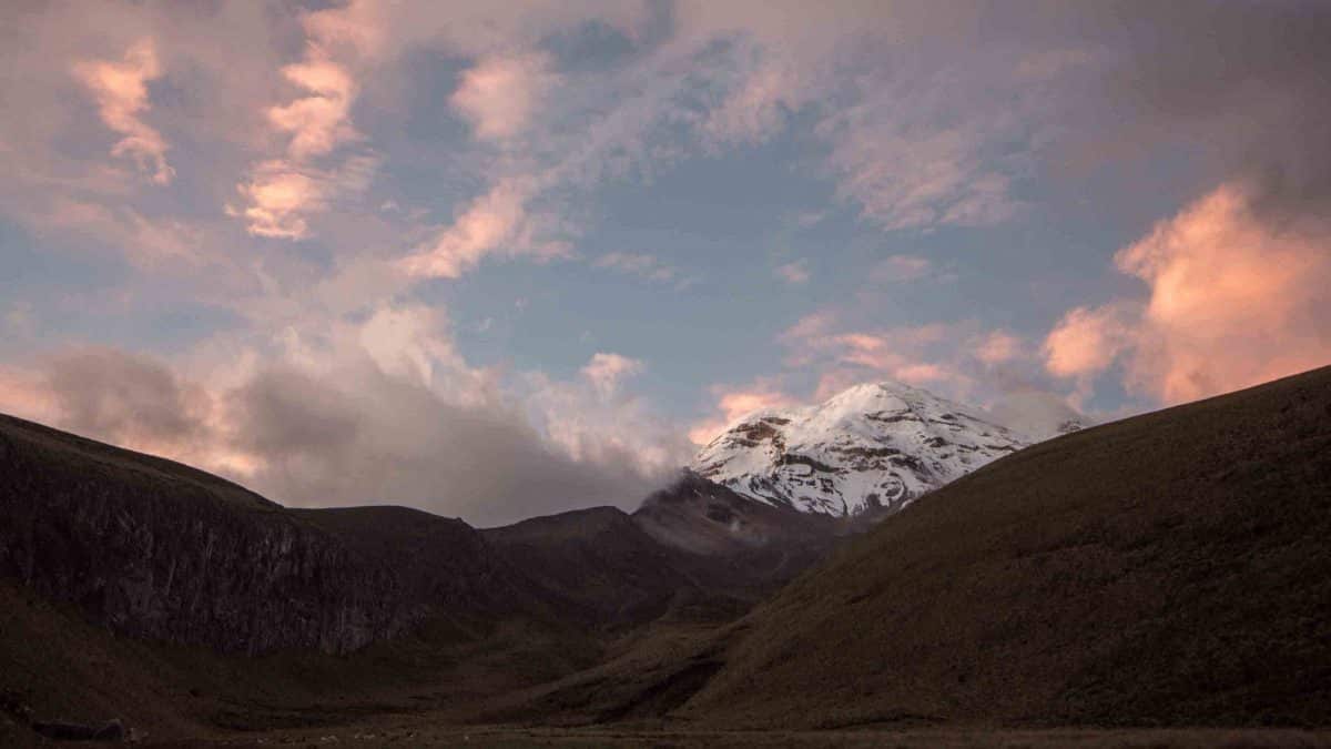 Chimborazo al atardecer, Chimborazo Lodge, Provincia de Chimborazo, Ecuador Chimborazo al atardecer, Chimborazo Lodge, Provincia de Chimborazo, Ecuador