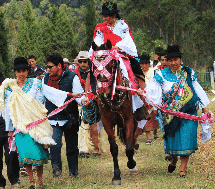 Fiesta del Sol en el Centro del Planeta