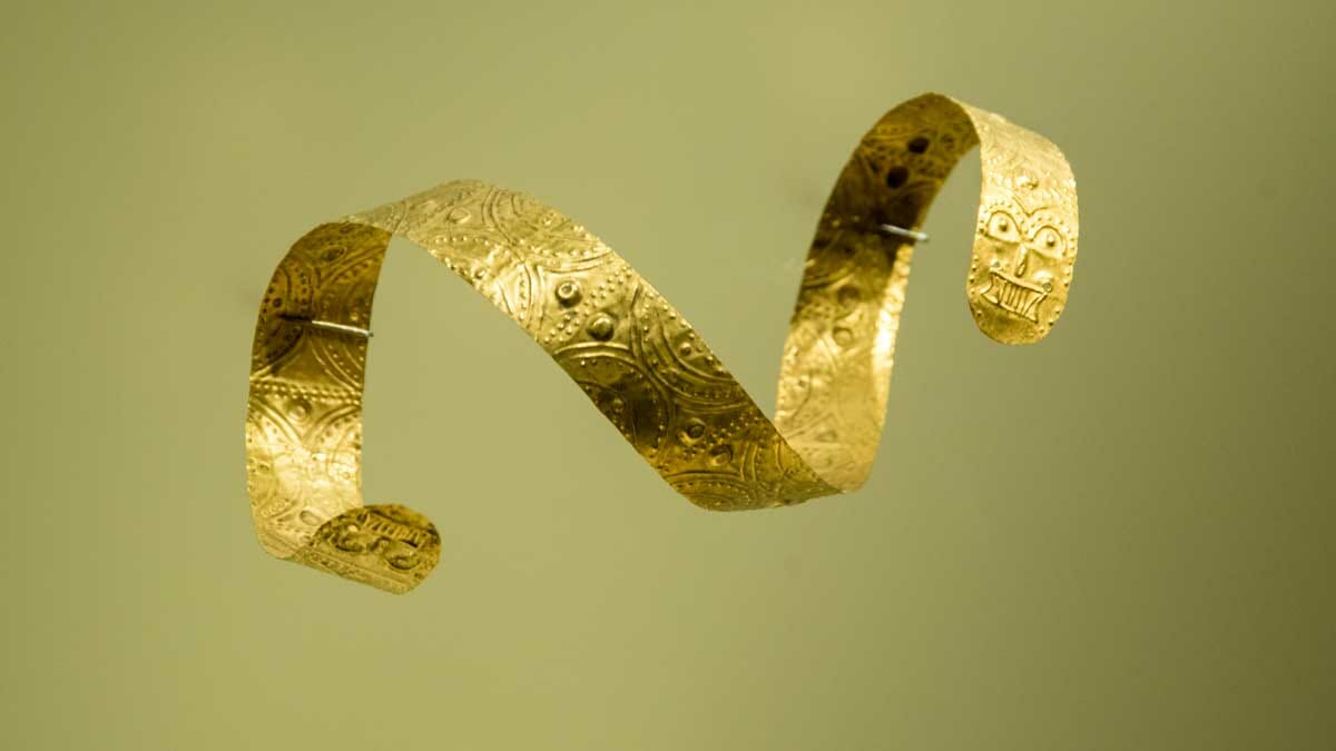 Golden Serpent; Gold Museum Bogota | ©Angela Drake