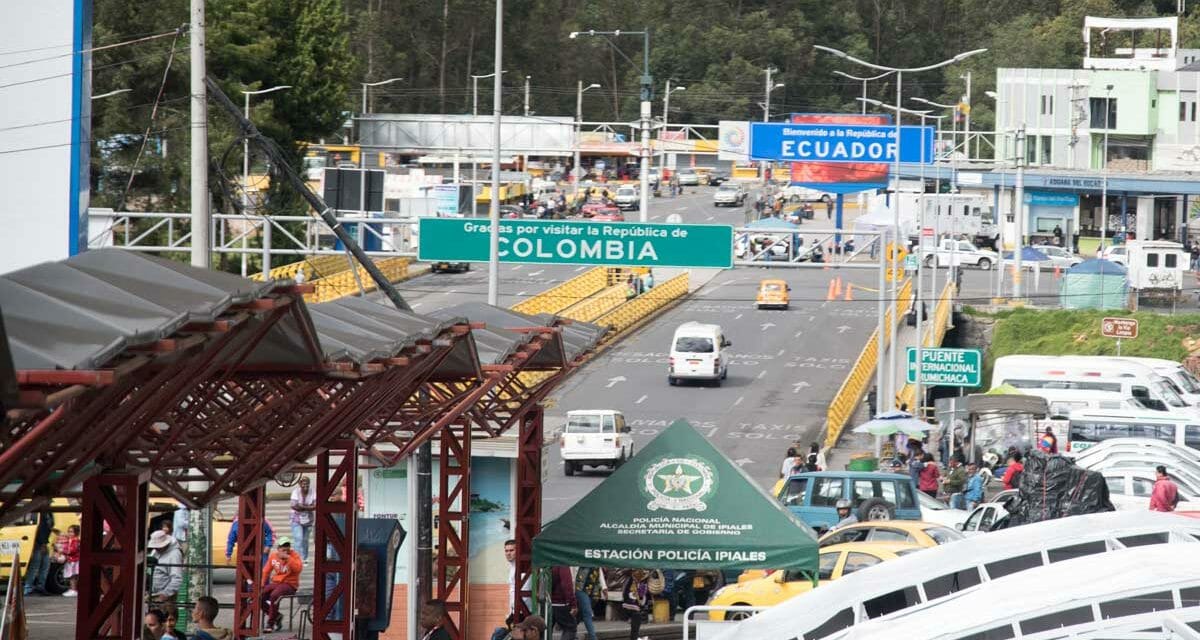 Border Crossing from Colombia into Ecuador