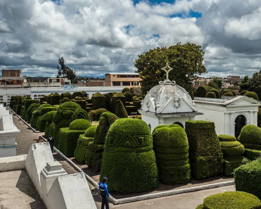 Altar de Dios, Cementerio de Tulcán, Ecuador | © Ernest Scott Drake Altar de Dios, Cementerio de Tulcán, Ecuador | © Ernest Scott Drake