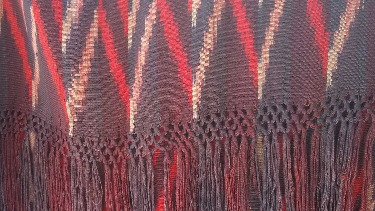 Traditional Shawl made in Azuay, Ecuador | ©Angela Drake